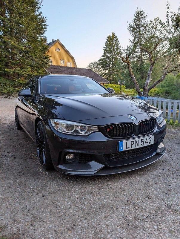 Svart Begagnad 2015 BMW 435 Gran Coupé M Performance Sportkupé | 280 000 kr (Bra pris) - Bild 1/4