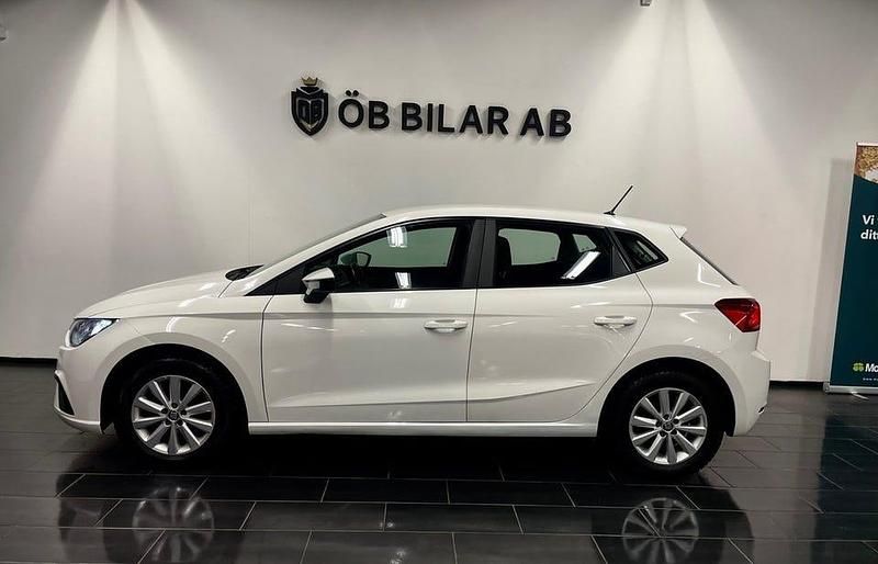 Begagnad Seat Ibiza Style 90 HK (66 kW) 2019 Vit Halvkombi