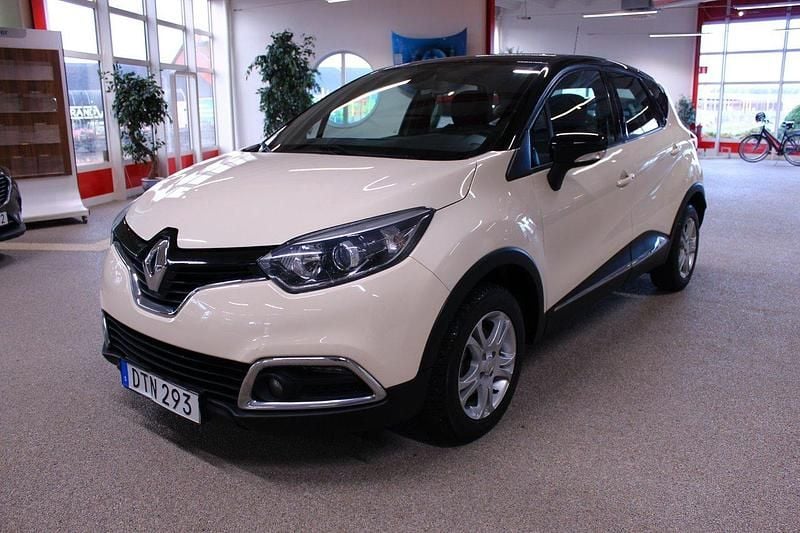 Vit Begagnad 2014 Renault Captur SUV | 119 000 kr (Marknadspris) - Bild 1/4