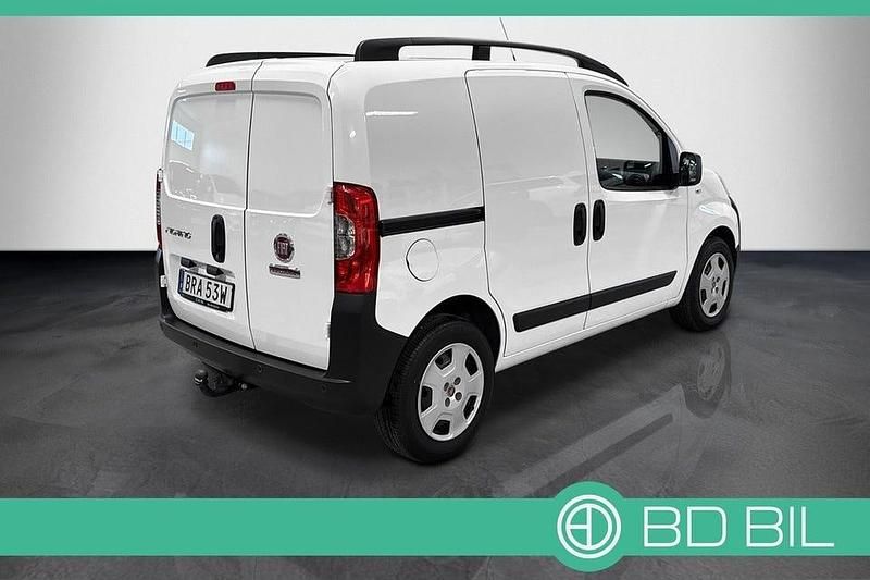 Begagnad Fiat Fiorino 80 HK (58 kW) 2024 Vit Minibuss
