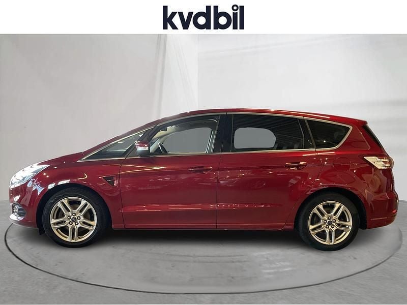 Begagnad Ford S-MAX S 2017 Röd Minibuss
