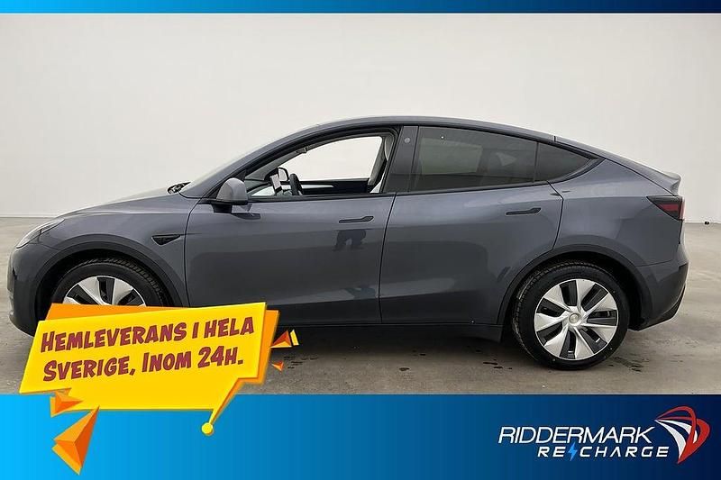 Grå Begagnad 2021 Tesla Model Y Long Range AWD SUV | 359 800 kr (Marknadspris) - Bild 1/3