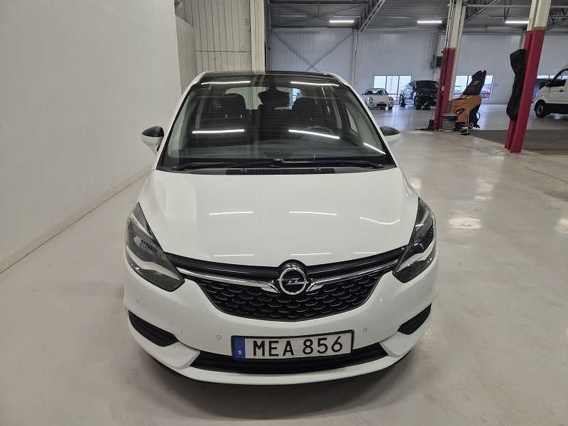 Begagnad Opel Zafira Tourer Enjoy 140 HK (102 kW) 2016 Vit Minibuss