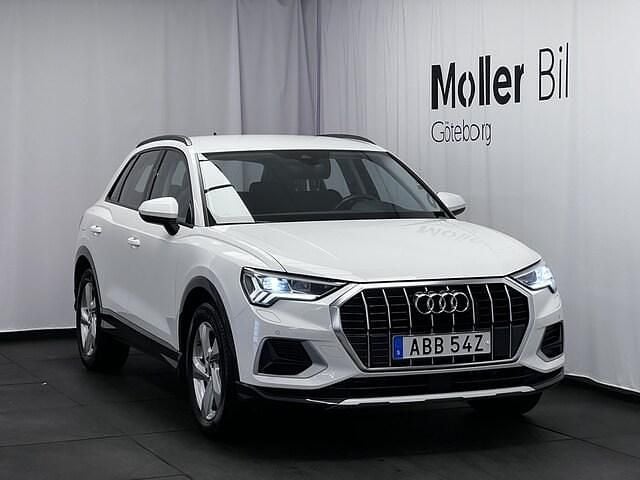 Ibisvit Begagnad 2022 Audi Q3 Advanced Plus SUV | 329 900 kr (Marknadspris) - Bild 1/4