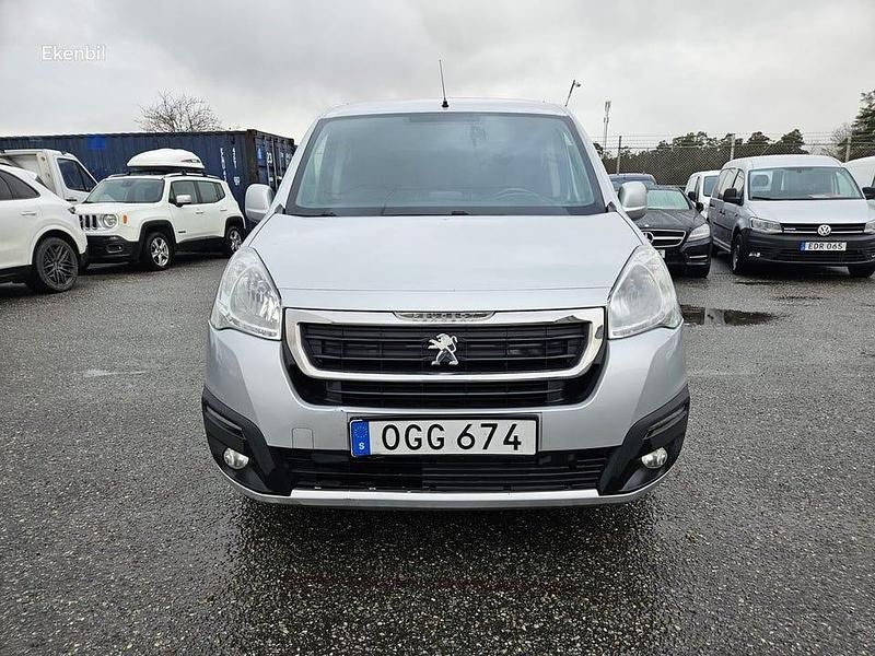 Begagnad Peugeot Partner S 99 HK (72 kW) 2017 Grå Minibuss