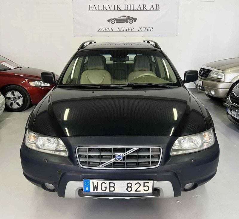 Svart Begagnad 2005 Volvo XC70 Momentum SUV | 42 899 kr - Bild 1/4