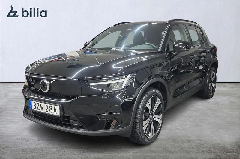 Begagnad Volvo XC40 Core 185 kW (252 HK) 2022 Svart SUV