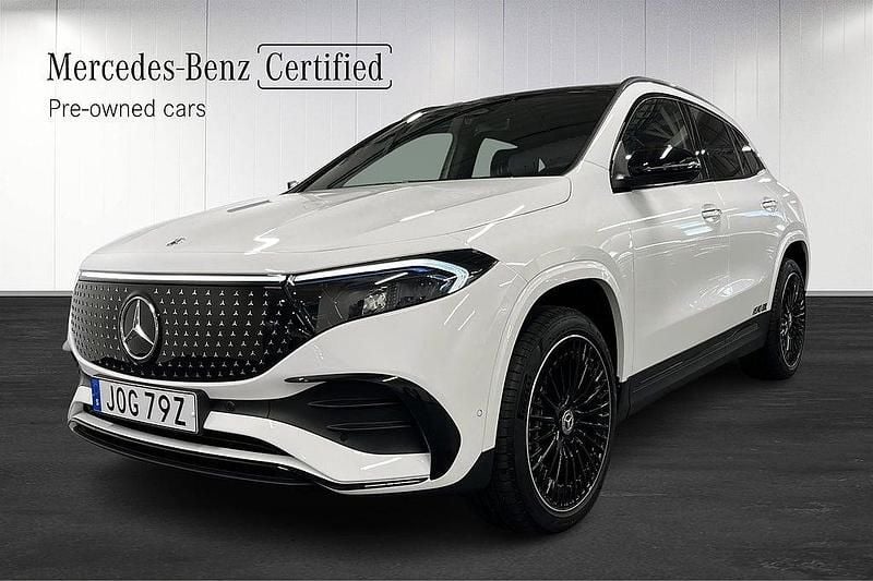 Vit Begagnad 2026 Mercedes EQA300 SUV | 518 900 kr (Bra pris) - Bild 1/3