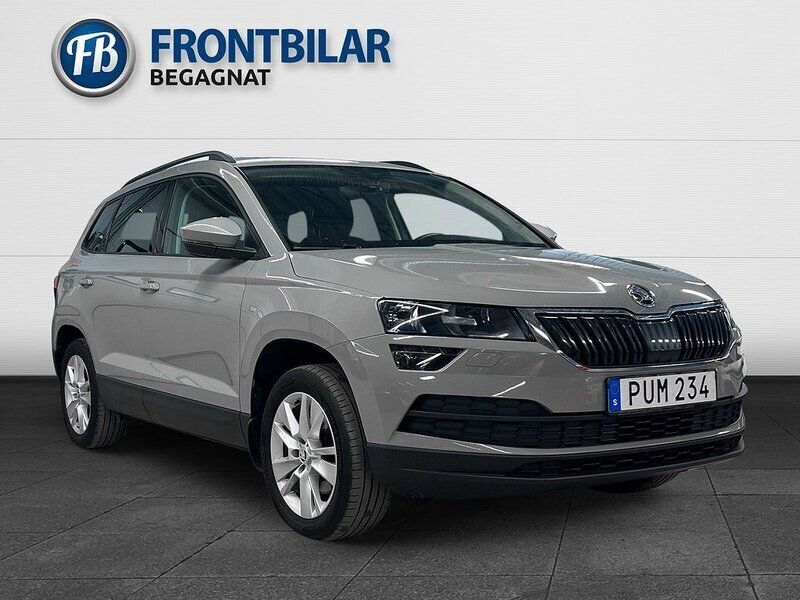 Grå Begagnad 2018 Skoda Karoq SUV | 199 800 kr (Marknadspris) - Bild 1/3