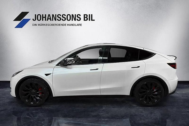 Begagnad Tesla Model Y Performance 392 kW (534 HK) 2022 Vit SUV