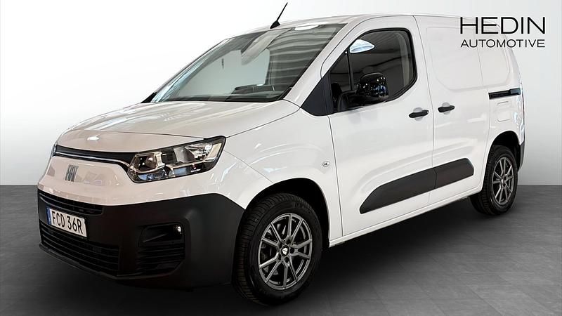 Begagnad Fiat Doblò 131 HK (96 kW) 2023 Minibuss