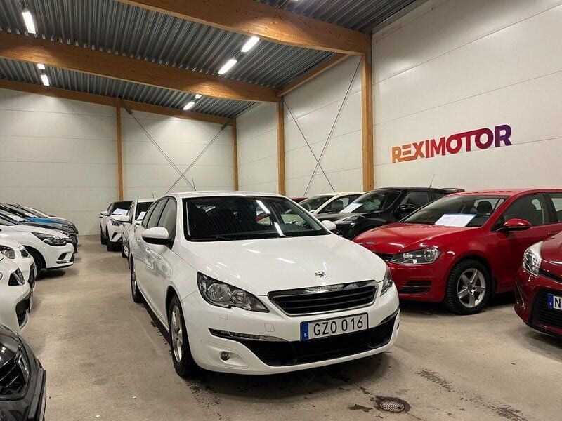 Vit Begagnad 2015 Peugeot 308 Active Kombi | 89 900 kr (Marknadspris) - Bild 1/4