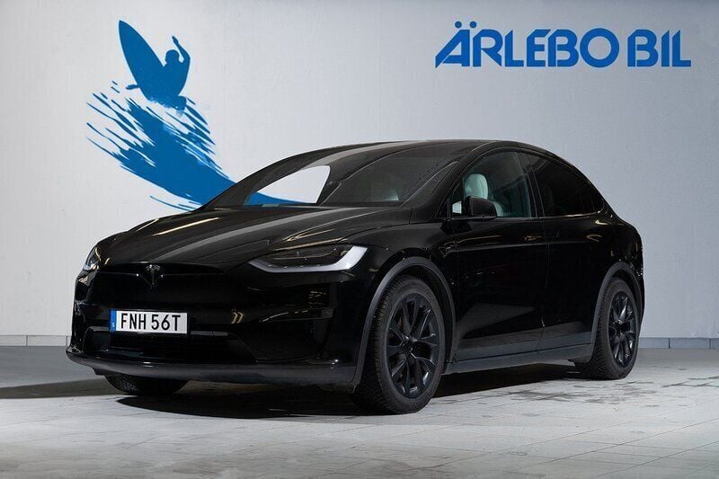 Svart Begagnad 2022 Tesla Model X Plaid SUV | 909 000 kr (Lite dyr) - Bild 1/4