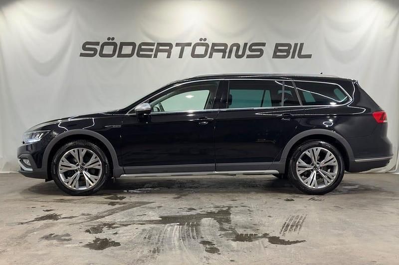 Begagnad VW Passat Alltrack 200 HK (147 kW) 2022 Svart Kombi