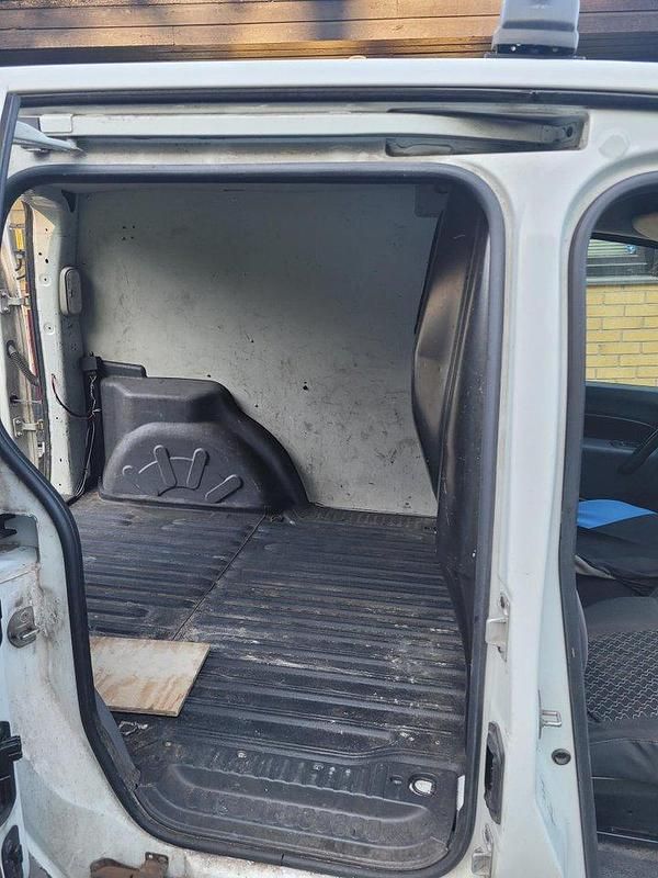 Begagnad 2013 Renault Kangoo Minibuss | 39 500 kr - Bild 1/4