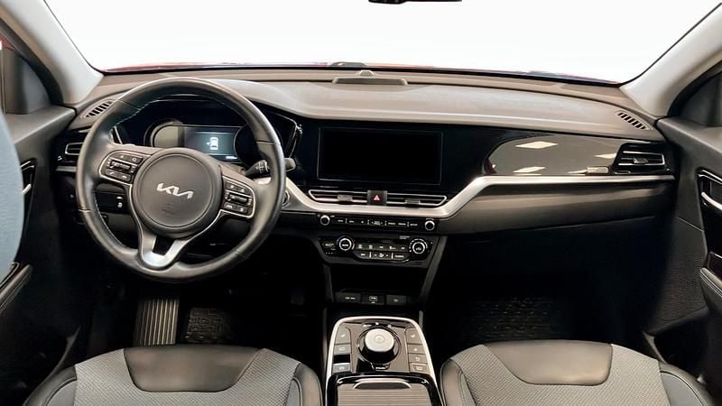 Begagnad Kia e-Niro 2022 Röd SUV