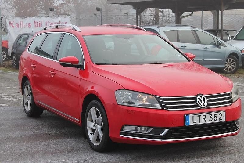 Begagnad VW Passat 140 HK (102 kW) 2011 Röd Kombi