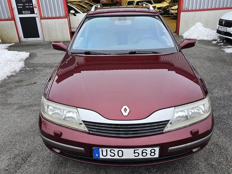 Begagnad Renault Laguna GrandTour Privilege 163 HK (119 kW) 2004 Mörkröd Kombi