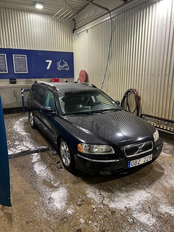 Begagnad 2008 Volvo V70 Kombi | 17 000 kr - Bild 1/3