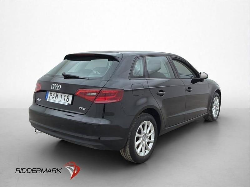 Begagnad Audi A3 Attraction 110 HK (80 kW) 2016 Svart