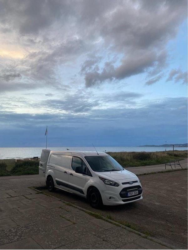 Vit Begagnad 2017 Ford Transit | 115 000 kr (Marknadspris) - Bild 1/4