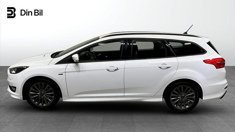 Begagnad Ford Focus ST-Line 125 HK (91 kW) 2017 Vit Kombi