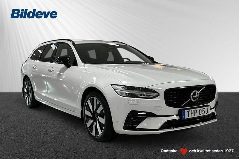 Begagnad Volvo V90 Plus 355 HK (261 kW) 2024 Vit Kombi