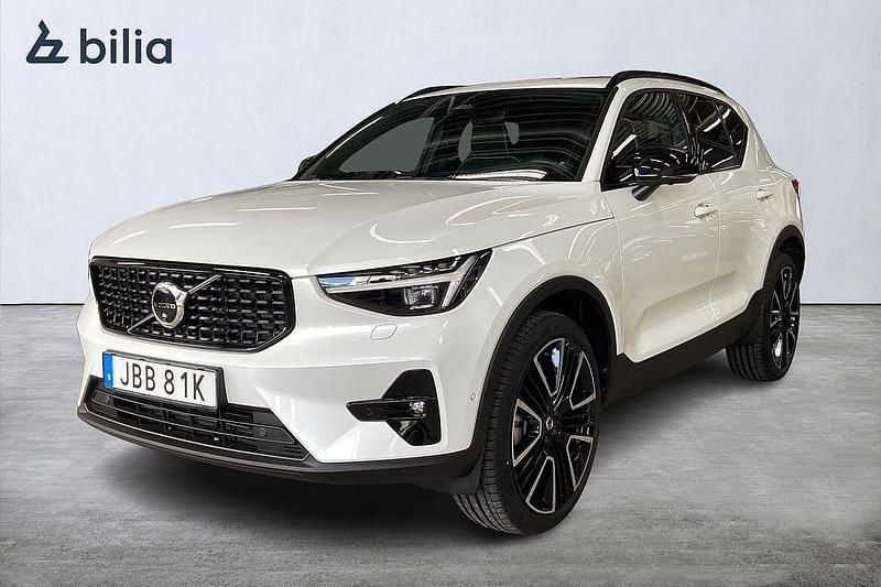 Begagnad 2025 Volvo XC40 SUV | 489 500 kr - Bild 1/3