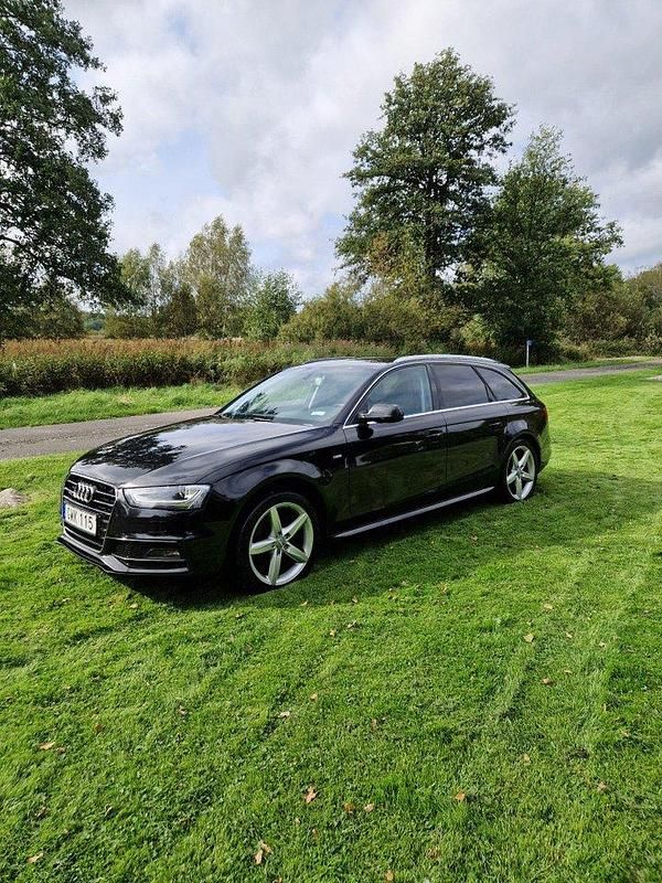 Svart Begagnad 2015 Audi A4 S-Line Kombi | 129 000 kr (Superpris) - Bild 1/4