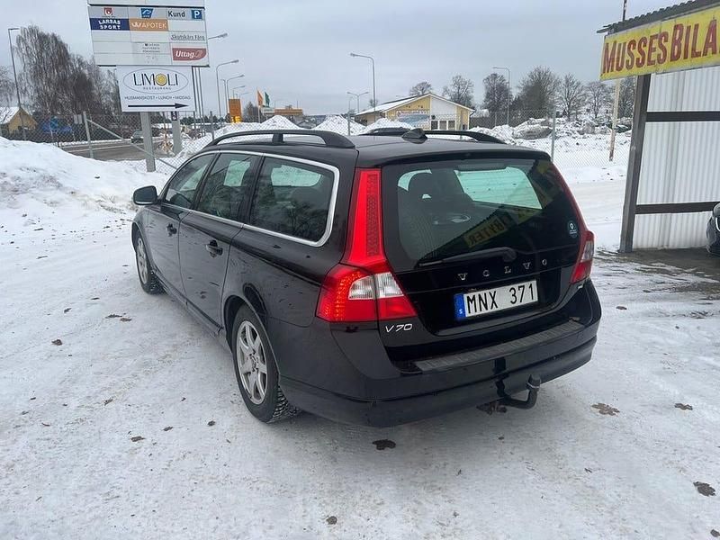 Begagnad Volvo V70 Momentum 109 HK (80 kW) 2010 Svart Kombi
