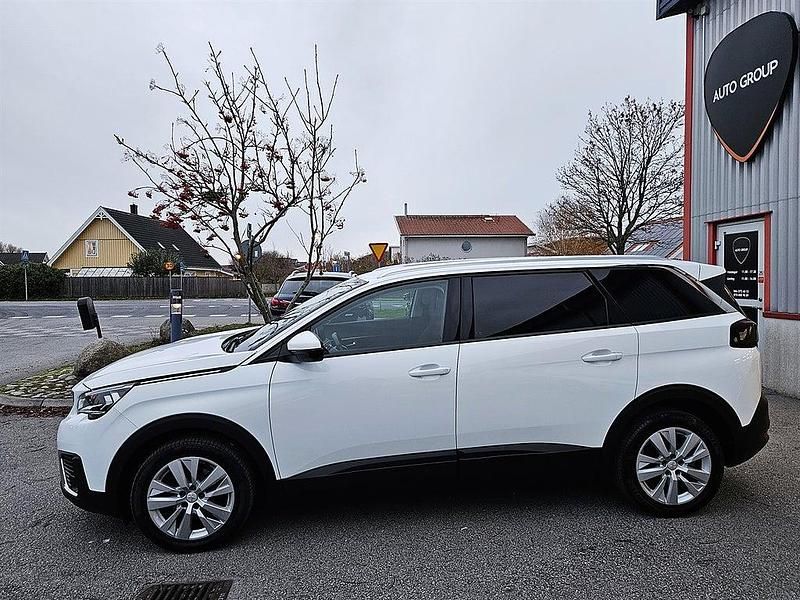 Begagnad Peugeot 5008 131 HK (96 kW) 2018 Vit SUV