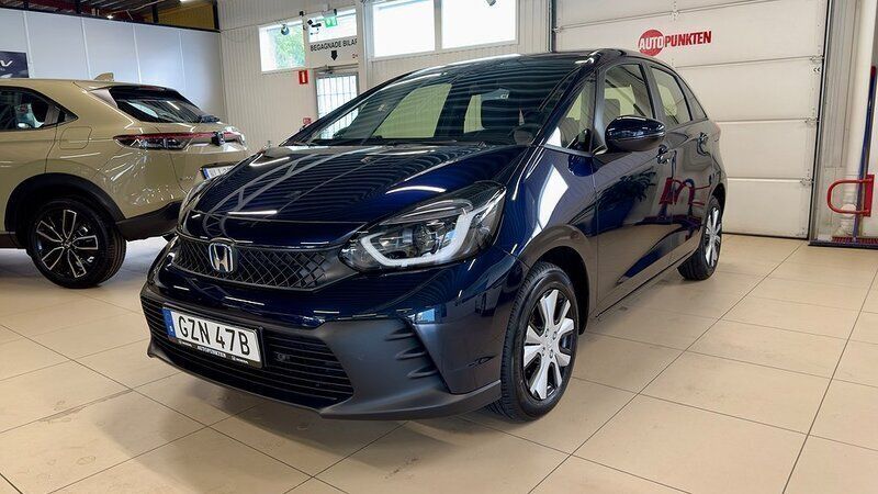 Mörkblå Ny 2024 Honda Jazz Elegance Halvkombi | 283 800 kr (Bra pris) - Bild 1/4