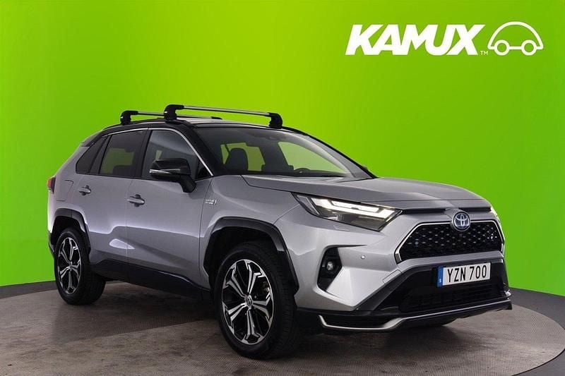 Grå (grå metallic) Begagnad 2023 Toyota RAV4 Hybrid Style SUV | 508 800 kr (Dyr) - Bild 1/3