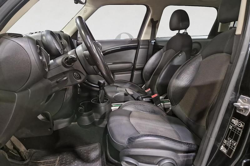 Begagnad Mini One Countryman 98 HK (72 kW) 2013 Svart SUV