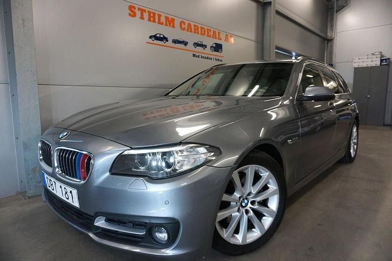 Grå Begagnad 2017 BMW 520 Kombi | 169 900 kr (Superpris) - Bild 1/4