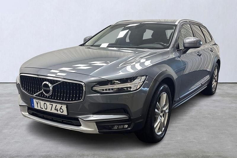 Grå Begagnad 2017 Volvo V90 CC Business Edition Kombi | 229 900 kr (Marknadspris) - Bild 1/4