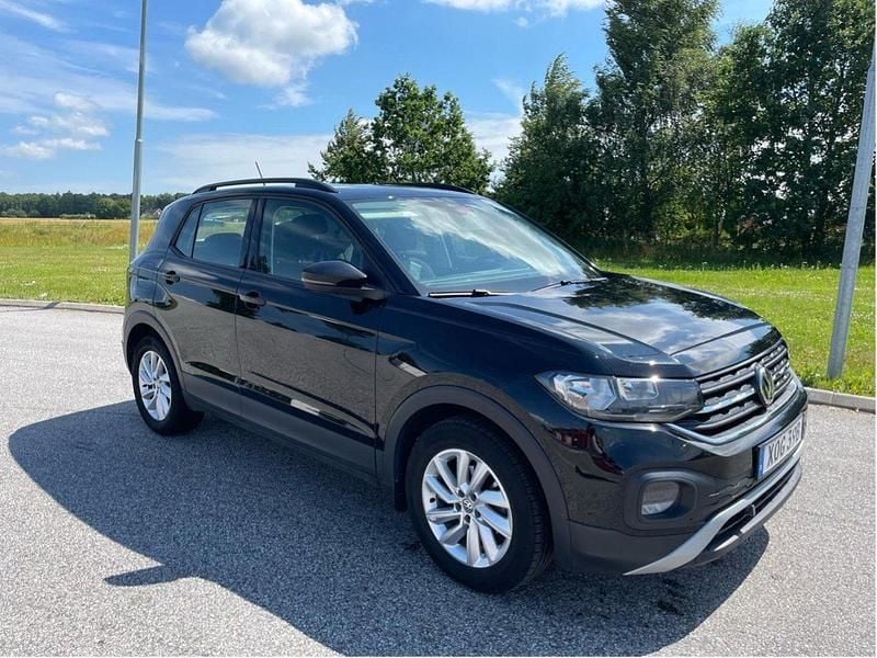 Svart Begagnad 2020 VW T-Cross SUV | 150 000 kr (Bra pris) - Bild 1/4