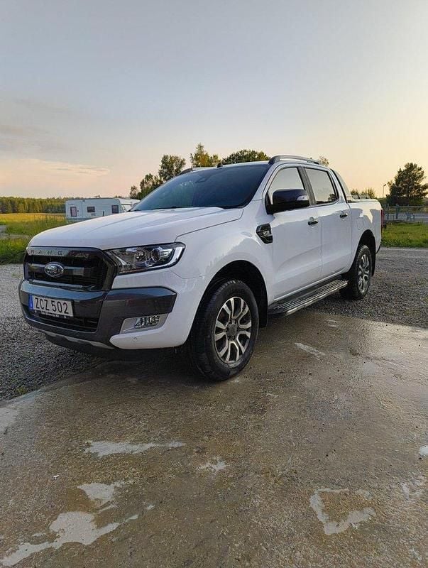 Vit Begagnad 2018 Ford Ranger Wildtrack Pickup | 265 000 kr (Marknadspris) - Bild 1/4
