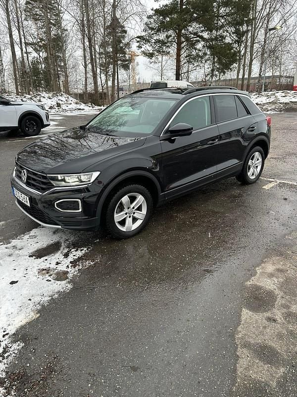 Begagnad VW T-Roc 116 HK (85 kW) 2020 Svart SUV