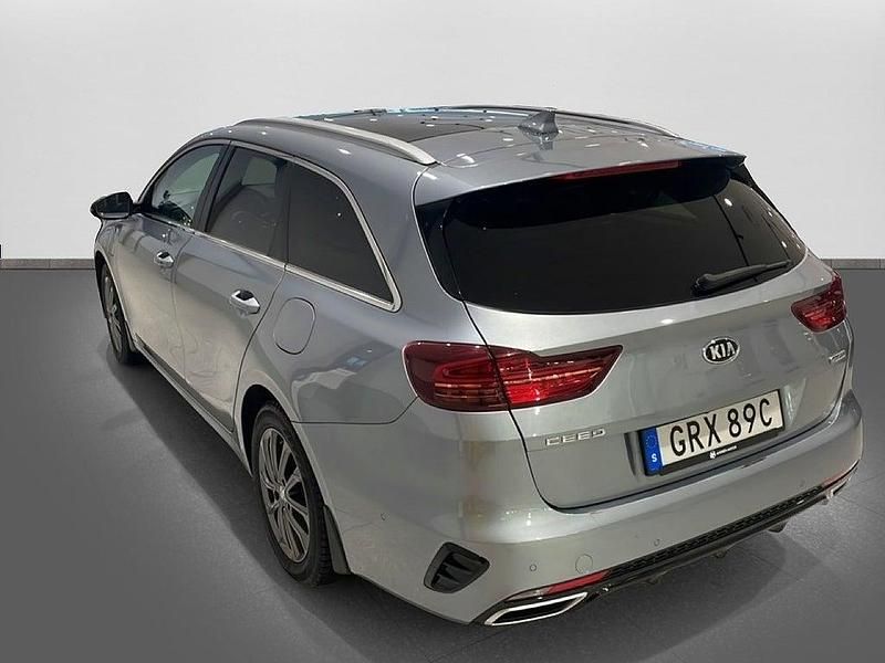 Begagnad Kia Ceed Sportswagon Advance 141 HK (103 kW) 2021 Grå Kombi
