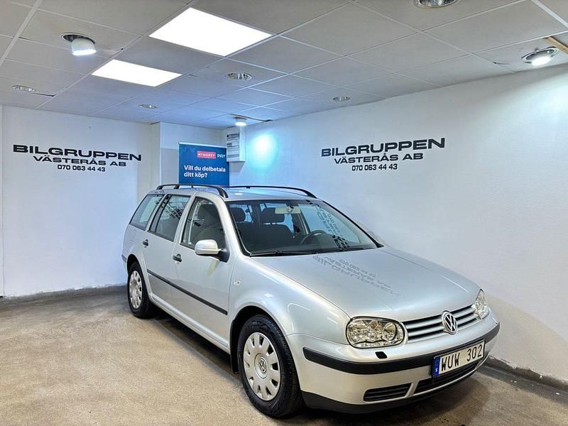 Silver Begagnad 2004 VW Golf IV Kombi | 44 900 kr (Dyr) - Bild 1/4