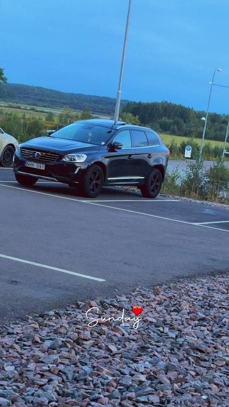 Begagnad 2014 Volvo XC60 Summum SUV | 139 000 kr (Marknadspris) - Bild 1/4