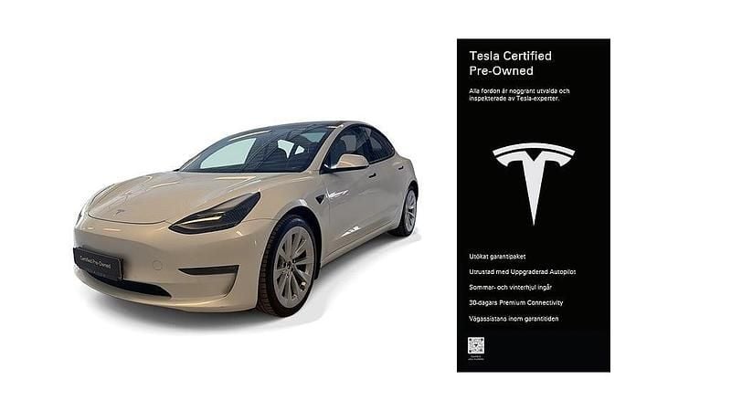 Begagnad Tesla Model 3 Long Range AWD 366 kW (498 HK) 2021 Vit Sedan