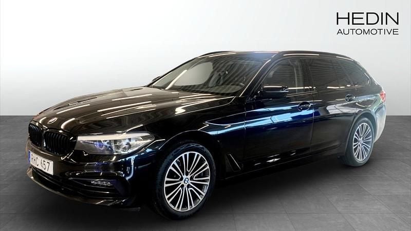 Begagnad 2020 BMW 520 Kombi | 289 900 kr (Superpris) - Bild 1/4