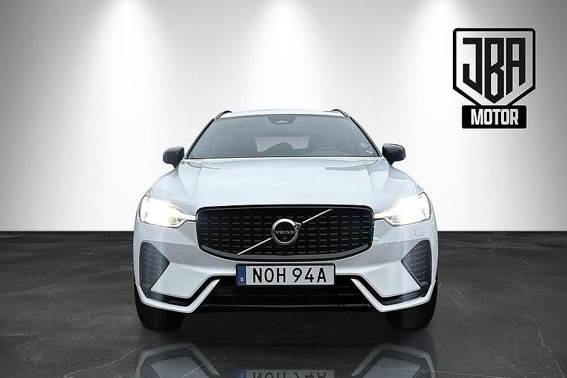 Begagnad Volvo XC60 R-Design 253 HK (186 kW) 2021 Vit SUV