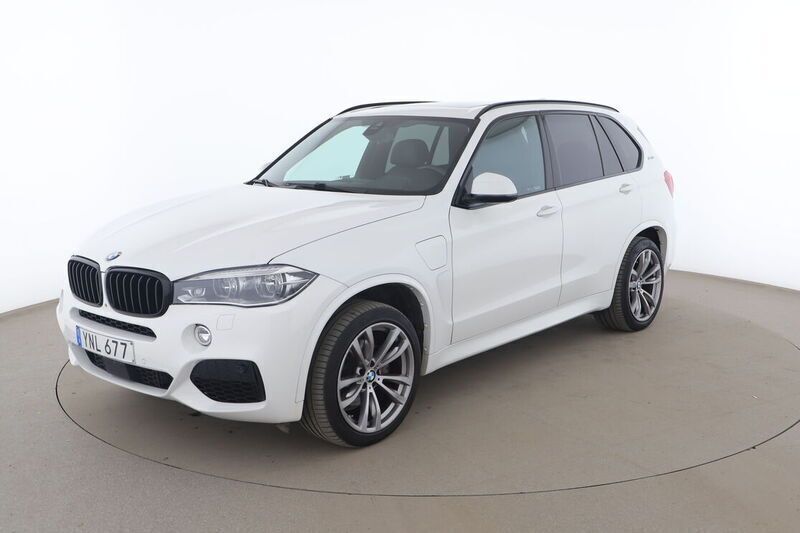 Vit Begagnad 2018 BMW X5 M Sport SUV | 385 000 kr (Marknadspris) - Bild 1/4