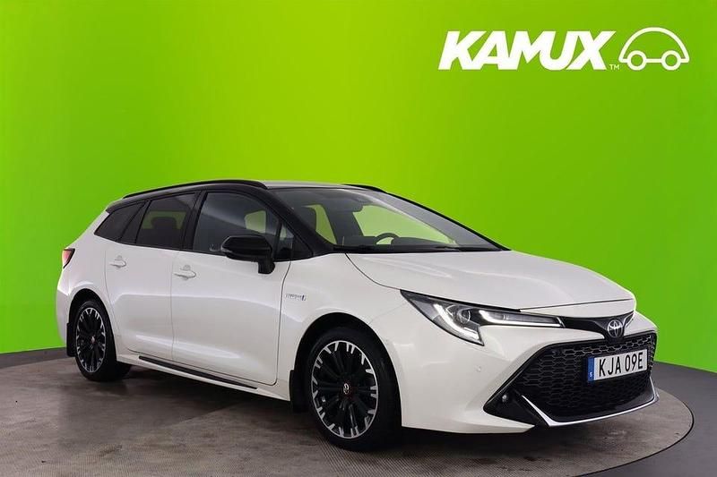 Vit Begagnad 2020 Toyota Corolla Kombi | 249 800 kr (Marknadspris) - Bild 1/4