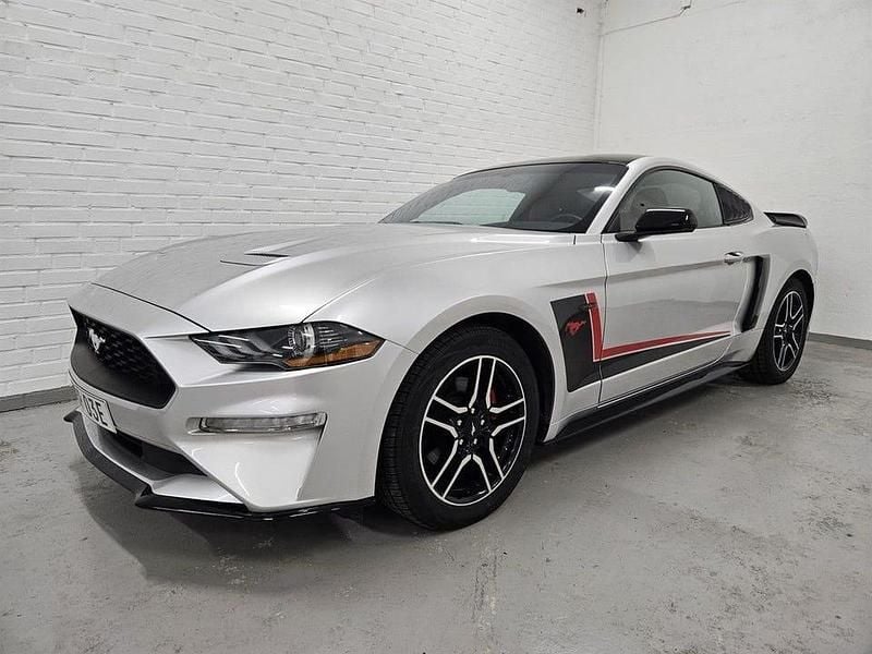 Begagnad Ford Mustang 290 HK (213 kW) 2019 Ljusgrå (grå) Sportkupé