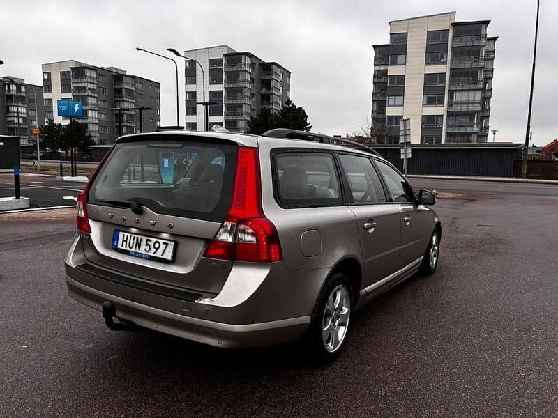 Begagnad Volvo V70 2009 Kombi