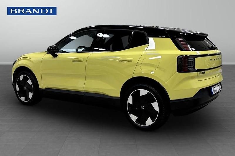Begagnad Volvo EX30 Plus 202 kW (275 HK) 2025 Gul SUV